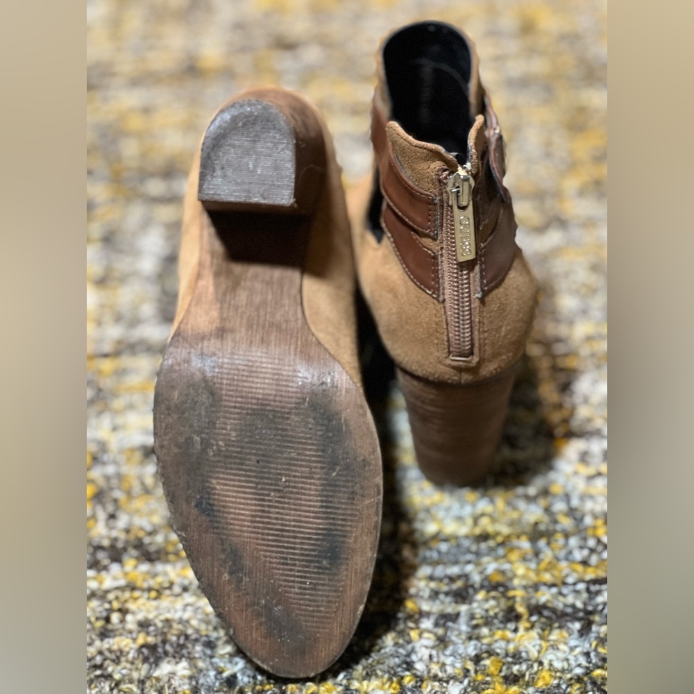 Guess Booties - Picture 4 of 6